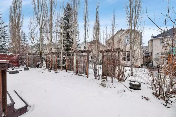 Calgary, AB T3H 5L6,263 Discovery Ridge BLVD SW