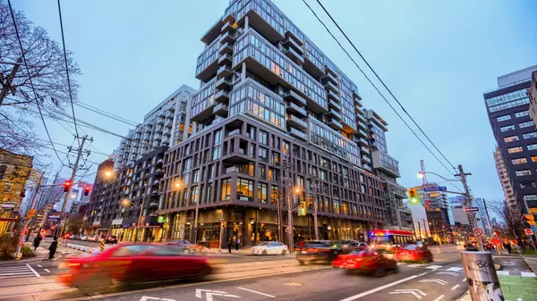 111 Bathurst ST #1301, Toronto C01, ON M5V 0M9