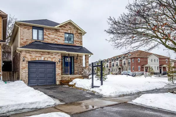 71 Crawforth ST, Whitby, ON L1N 9K9