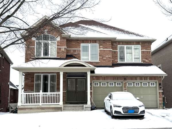 15 Usherwood ST, Aurora, ON L4G 7W6