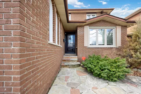 Markham, ON L3T 5M2,70 Gretman CRES