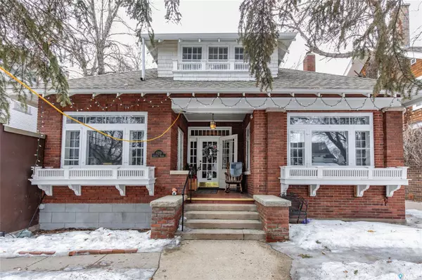 1120 Clifton AVENUE, Moose Jaw, SK S6H 3L5