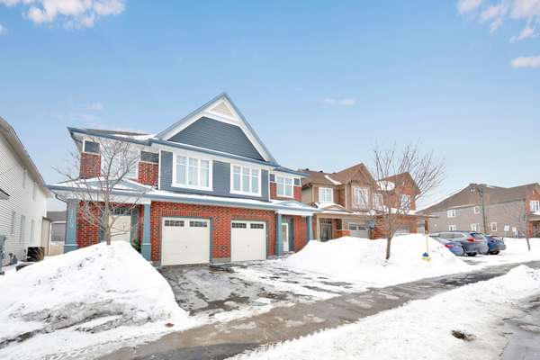 1111 Cobble Hill DR S, Barrhaven, ON K2J 5S4