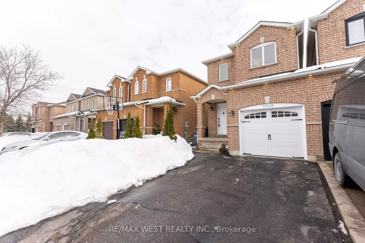 Mississauga, ON L5V 2N7,1020 Windbrook GRV