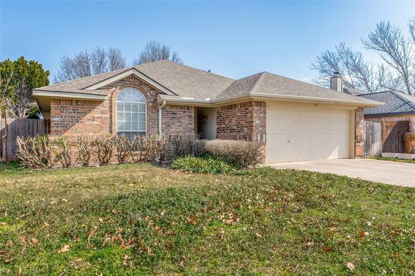 213 Troxell Boulevard, Rhome, TX 76078