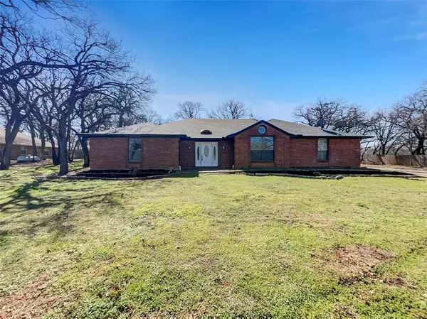 Burleson, TX 76028,316 Diamond Lane