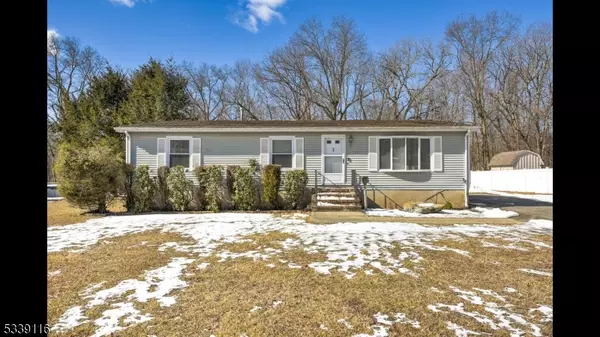 54 Grove St, Wanaque Boro, NJ 07465