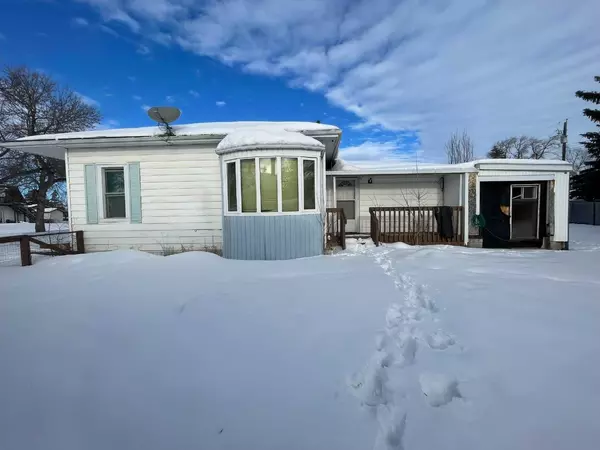 5014 49A ST, Sedgewick, AB T0B 4C0