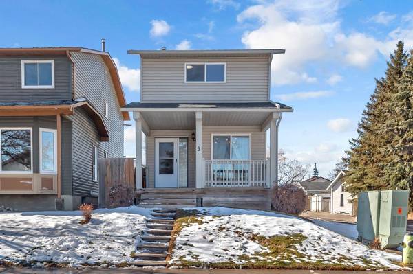 9 Mckenna CRES SE, Calgary, AB T2Z1Y8