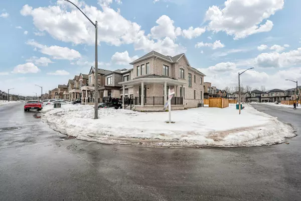 1 O'Reilly ST, Whitby, ON L1P 0N7