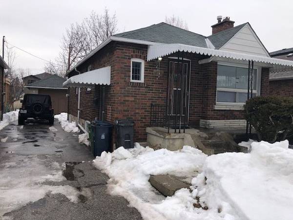 36 Manderley DR, Toronto E06, ON M1N 3E7