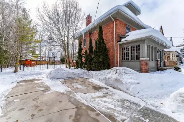 Owen Sound, ON N4K 1A7,233 4th A ST E