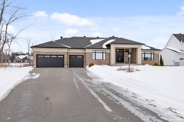 700 Mcmanus AVE, Manotick - Kars - Rideau Twp And Area, ON K4M 0B2