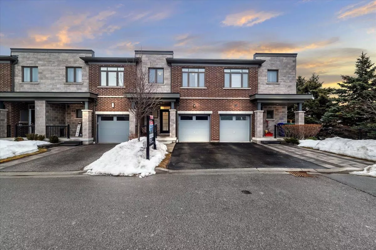 Whitby, ON L1N 0M1,62 Longshore WAY