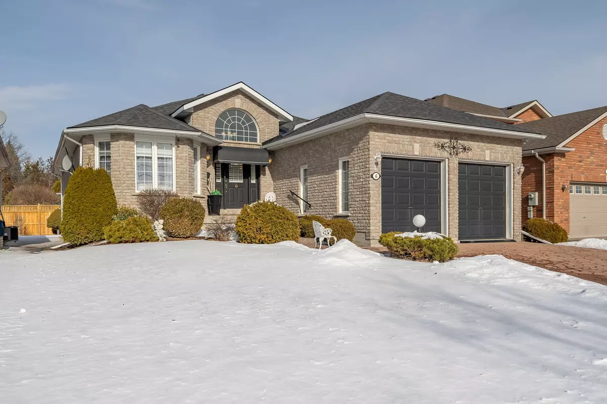 Belleville, ON K8P 5M4,6 Hazel CT