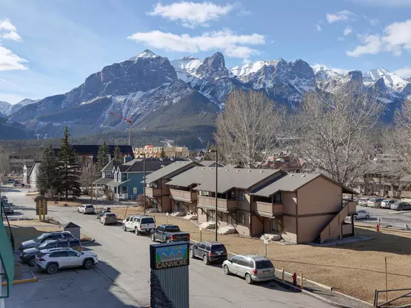 Canmore, AB T1W3G1,1151 Sidney #313A/F