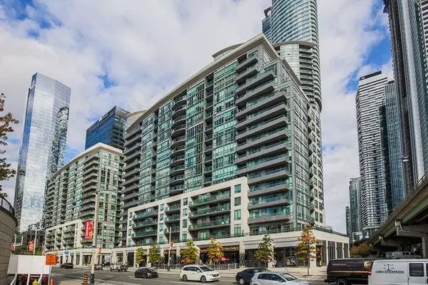 25 Lower Simcoe ST ##312, Toronto C01, ON M5J 3A1