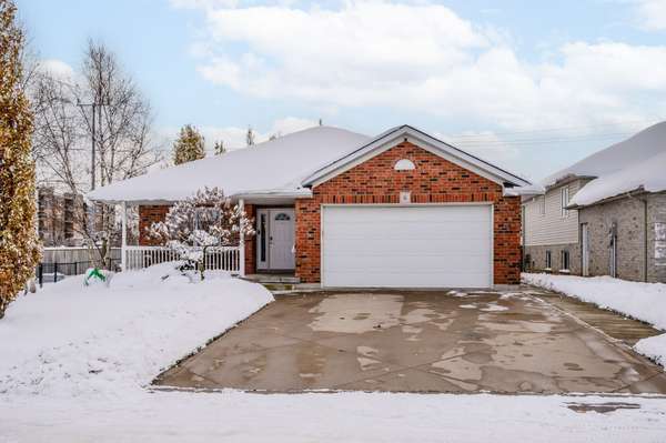 6 Abraham DR, Stratford, ON N5A 8A9