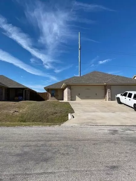 3113 Weave Court, Granbury, TX 76049