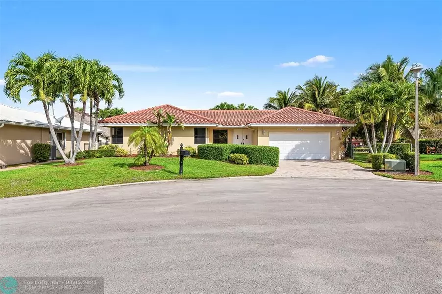 6581 NW 52nd St, Coral Springs, FL 33067