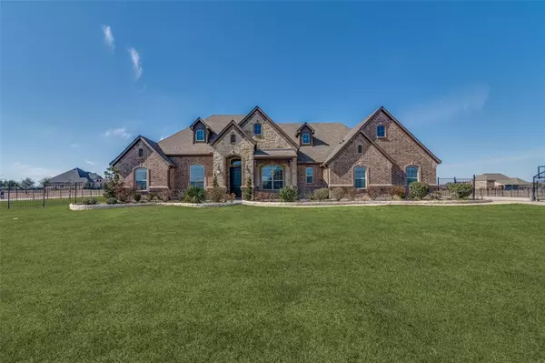 682 Chisholm Ranch Drive, Rockwall, TX 75032