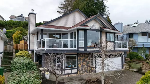 Cobble Hill, BC V0R 1L1,552 Marine View