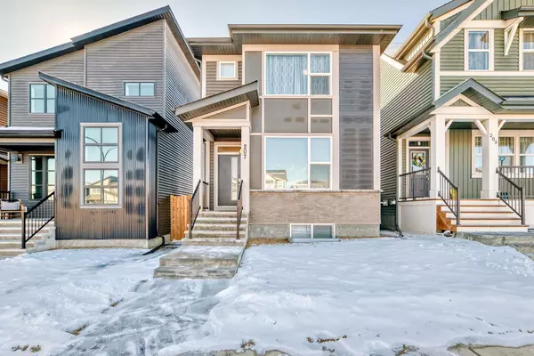 207 Belmont BLVD Southwest, Calgary, AB T2X 4W5