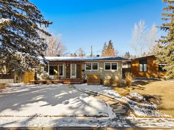 160 Sackville DR Southwest, Calgary, AB T2W 0W5