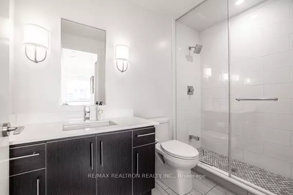 Innisfil, ON L9S 0L8,241 Sea Ray AVE #A319