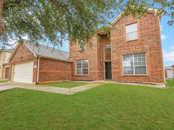 428 Shady Shore Lane, Crowley, TX 76036