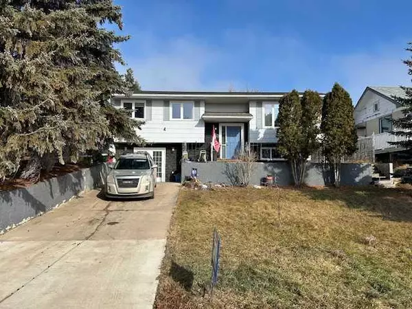 1506 1 AVE Northwest, Drumheller, AB T0j 0Y1