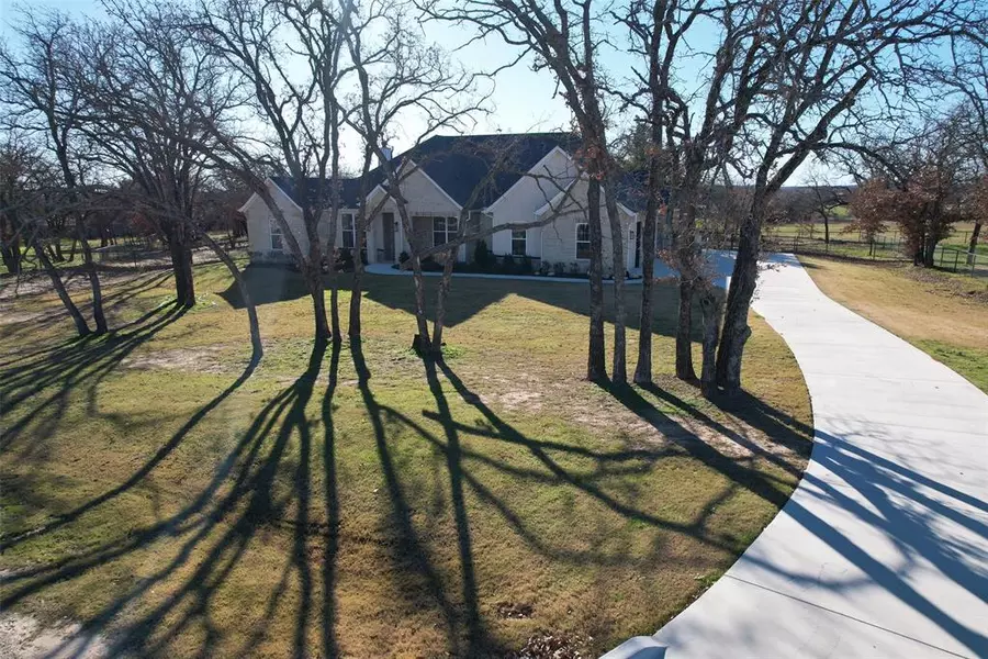 687 Winkler Way, Springtown, TX 76082