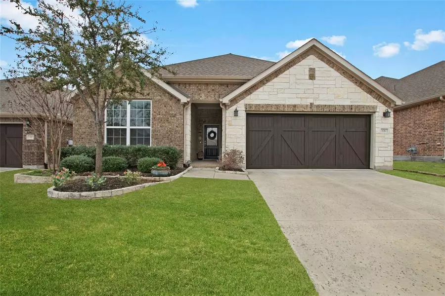 106 Crimson Law Drive, Lewisville, TX 75067