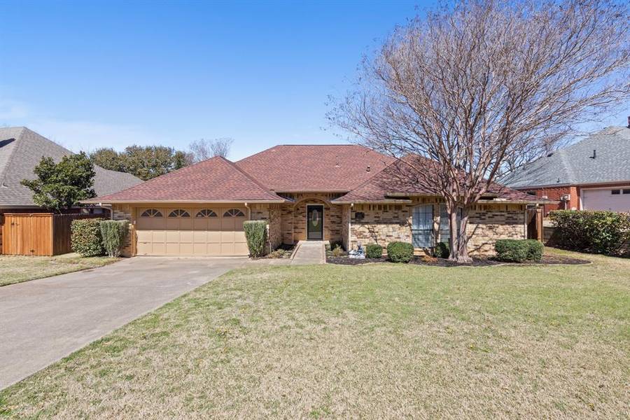 3024 Sweet Briar Street, Grapevine, TX 76051