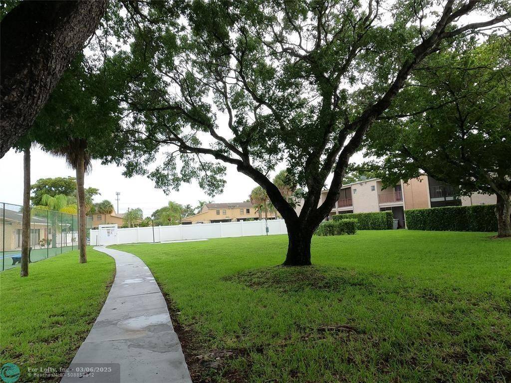 Pompano Beach, FL 33064,3450 Blue Lake Dr  #104