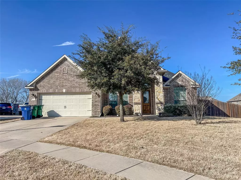 Waxahachie, TX 75165,411 Sunset Court