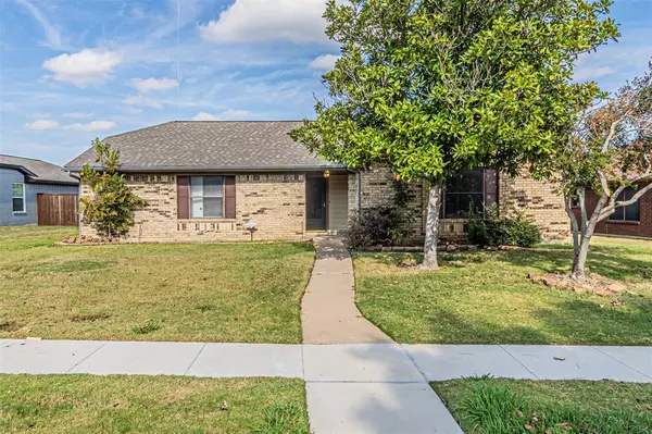 1541 Waterford Drive, Lewisville, TX 75077