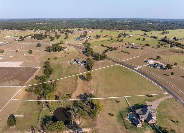 Lindale, TX 75771,23050 Bridle View Drive