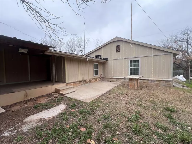 3907 Oak Meadow, Granbury, TX 76048