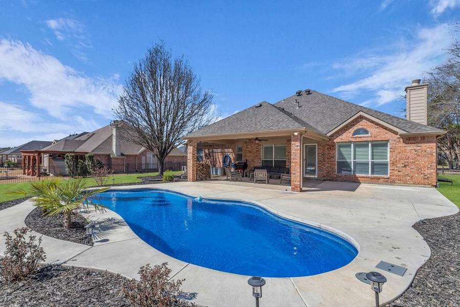 200 Stanford Court, Heath, TX 75032