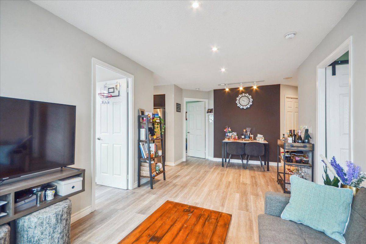 Toronto C01, ON M5J 3A1,25 Lower Simcoe ST #PH18