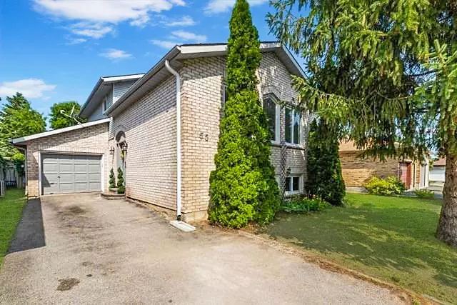 Barrie, ON L4M 5X5,55 Rosenfeld DR