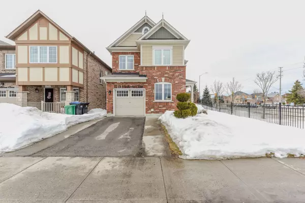 113 Vanhorne Close, Brampton, ON L7A 0G2