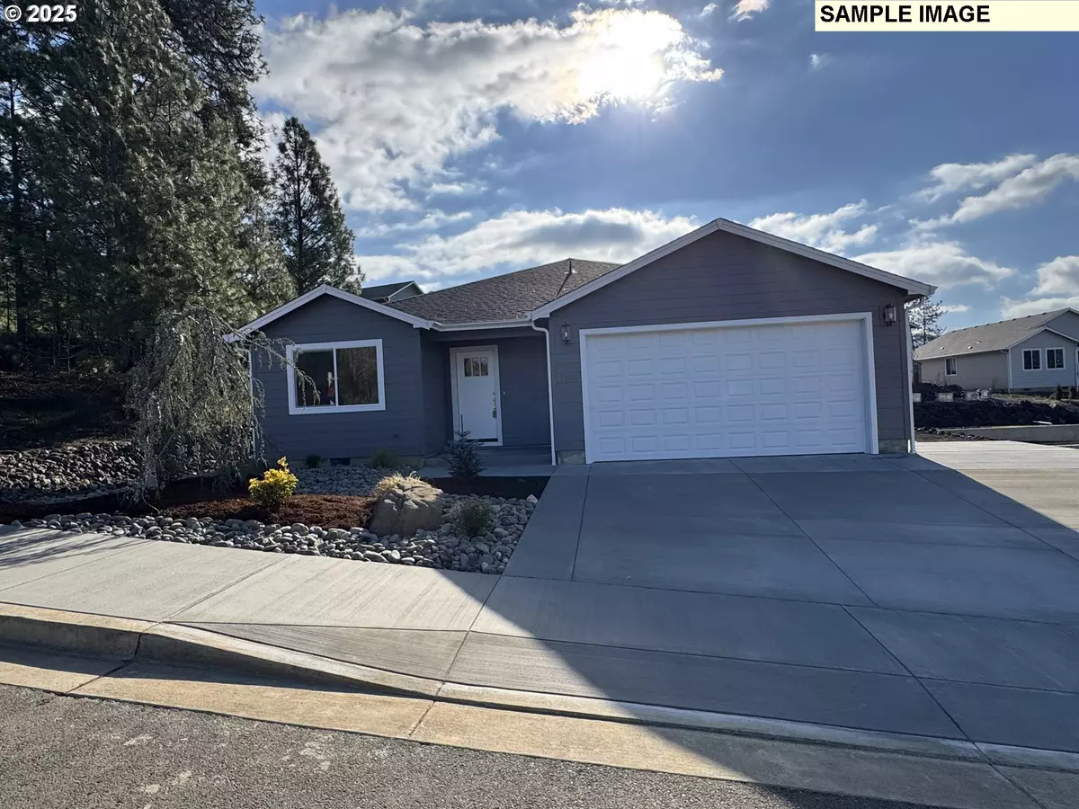 Myrtle Creek, OR 97457,1330 NE SIMPSON LN