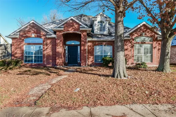 8205 Lake Bend Drive, Rowlett, TX 75088