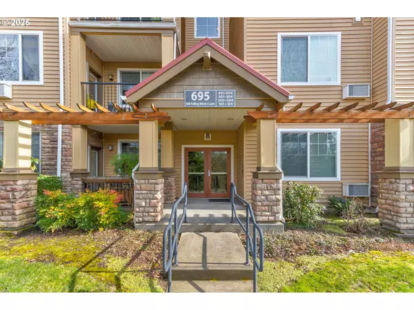 695 NW FALLING WATERS LN #304, Portland, OR 97229