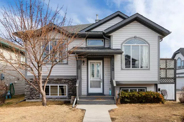 Airdrie, AB T4B 2R6,1020 Creek Springs Rise Northwest