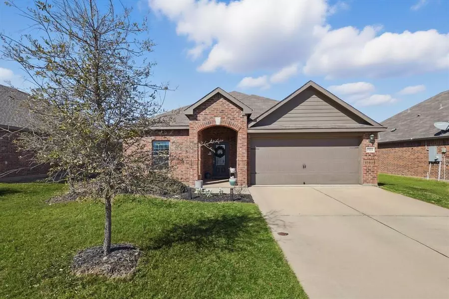 1504 Conley Lane, Crowley, TX 76036