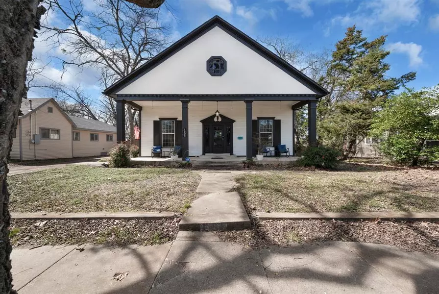 1505 Bois D Arc Street, Commerce, TX 75428