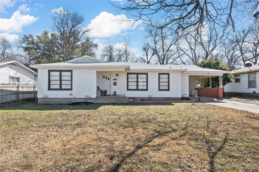 1016 E Elm Street, Hillsboro, TX 76645